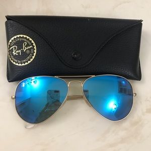 Ray-Ban Aviators Matte Gold Blue Flash Lens